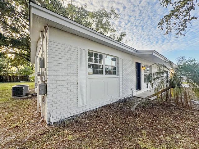 6404 WILLOW BEND PLACE, Tampa, FL 33634