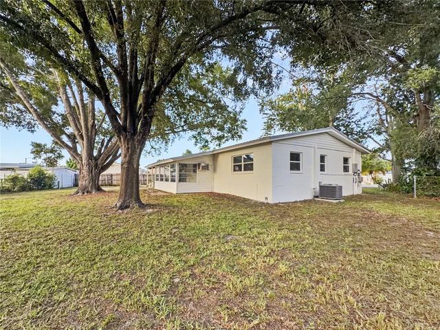 6404 WILLOW BEND PLACE, Tampa, FL 33634