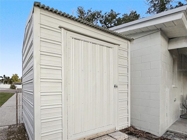 6404 WILLOW BEND PLACE, Tampa, FL 33634