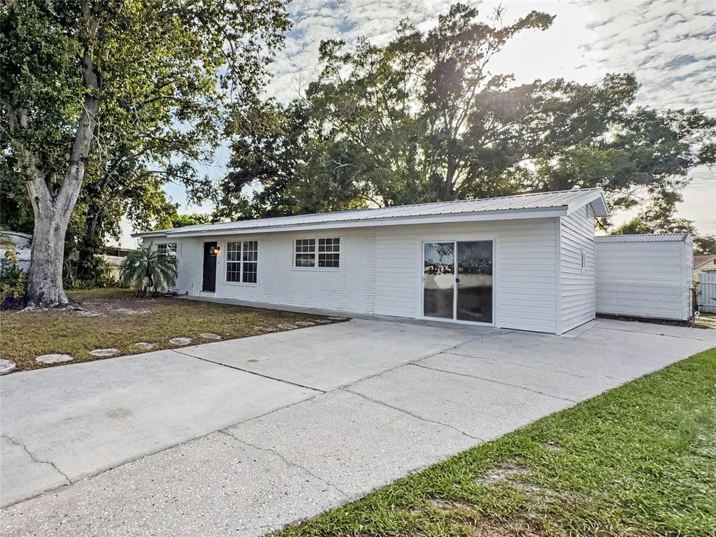6404 WILLOW BEND PLACE, Tampa, FL 33634