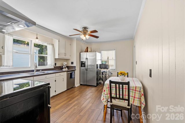 906 Oregon Avenue, Kannapolis, NC 28083