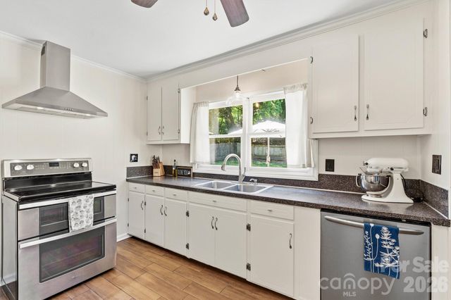 906 Oregon Avenue, Kannapolis, NC 28083