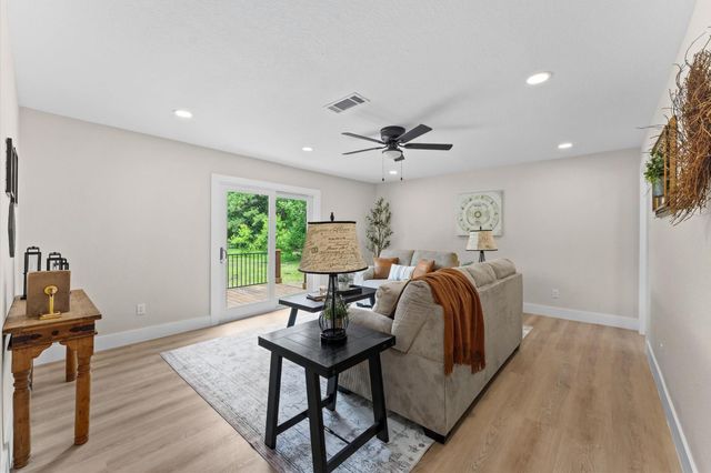 2197 County Road 540, Alvin, TX 77511