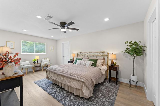 2197 County Road 540, Alvin, TX 77511