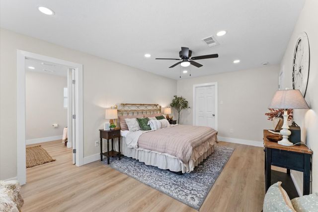 2197 County Road 540, Alvin, TX 77511
