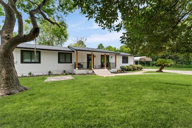 2197 County Road 540, Alvin, TX 77511