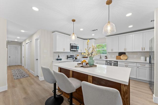 2197 County Road 540, Alvin, TX 77511