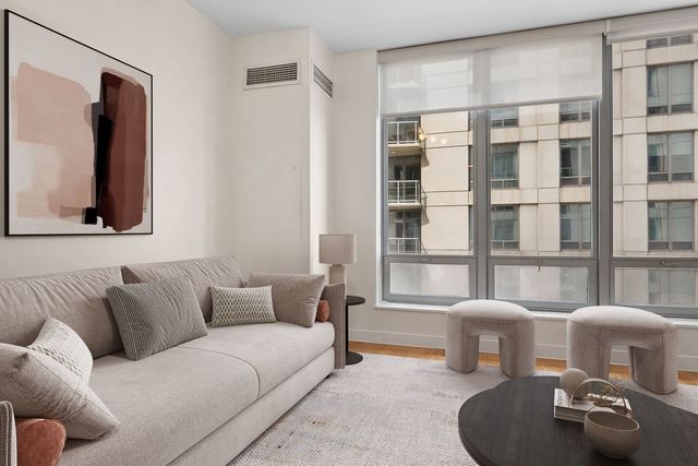 600 N Lake Shore Drive 1910, Chicago, IL 60611