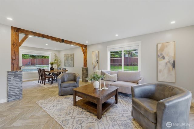 1606 38th Street NW, Gig Harbor, WA 98335