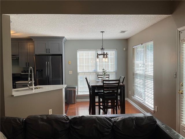 325 Buffington Drive, Union City, GA 30291