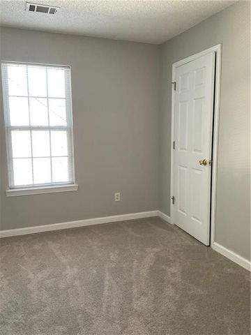 325 Buffington Drive, Union City, GA 30291