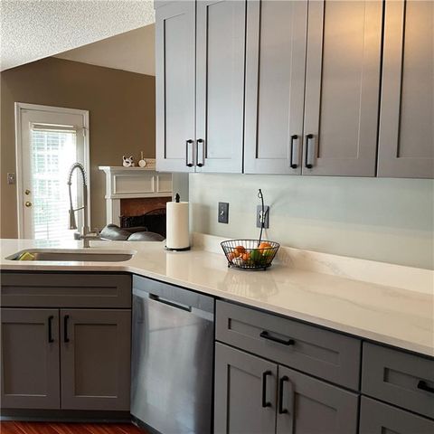325 Buffington Drive, Union City, GA 30291
