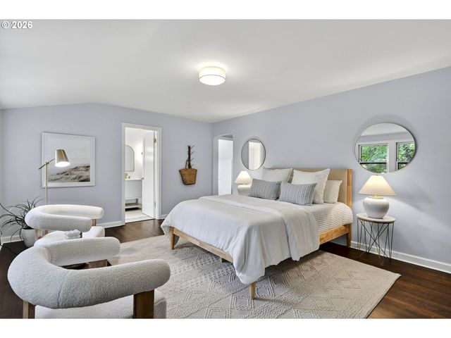 8035 Sw 8TH Ave, Portland, OR 97219