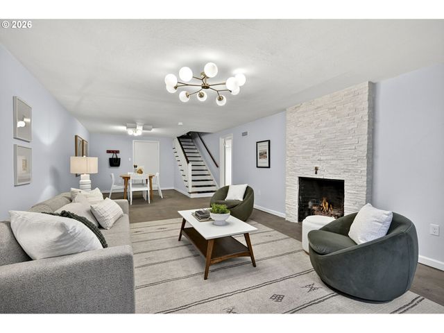 8035 Sw 8TH Ave, Portland, OR 97219