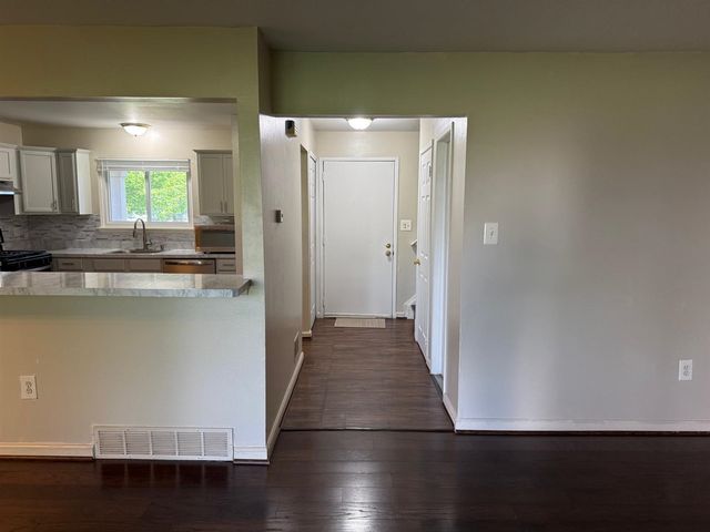 44497 Savery Drive, Canton, MI 48187