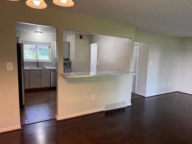 44497 Savery Drive, Canton, MI 48187