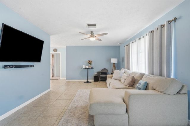 2970 SE San Jeronimo Road, Port St. Lucie, FL 34952
