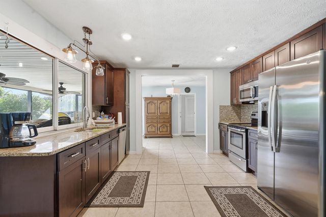 2970 SE San Jeronimo Road, Port St. Lucie, FL 34952