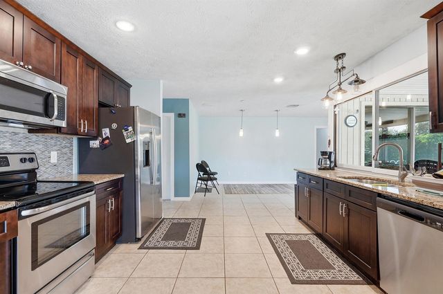 2970 SE San Jeronimo Road, Port St. Lucie, FL 34952