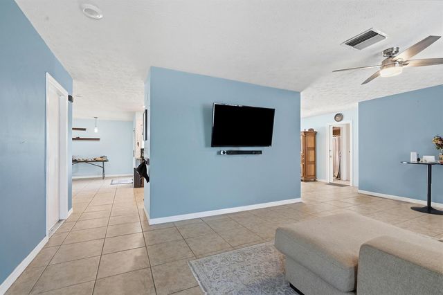 2970 SE San Jeronimo Road, Port St. Lucie, FL 34952