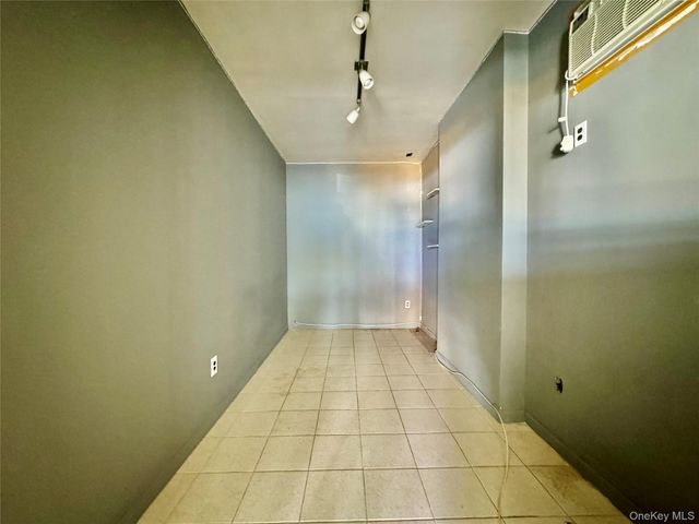 3615 33rd Street, Astoria, NY 11106