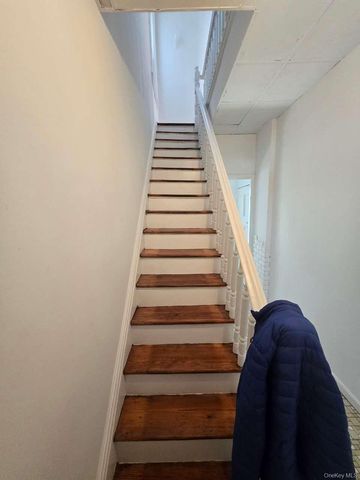 3615 33rd Street, Astoria, NY 11106