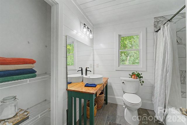 110 Wyoming Drive, Sylva, NC 28779