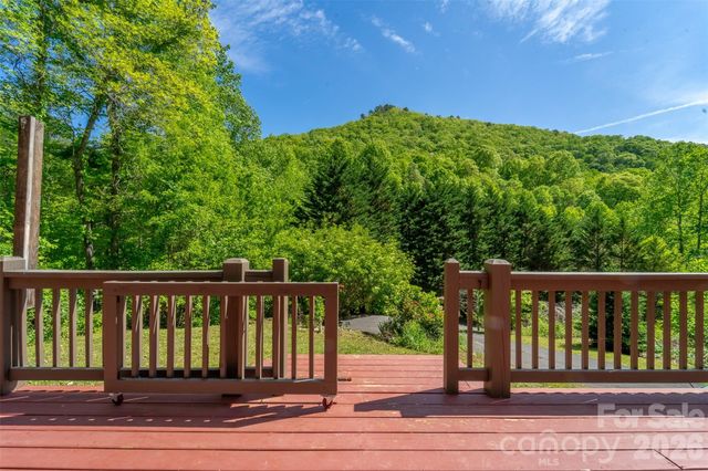 110 Wyoming Drive, Sylva, NC 28779