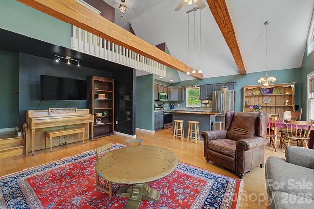 110 Wyoming Drive, Sylva, NC 28779