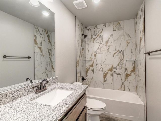 2543 Gallant Fox Terrace, Guthrie, OK 73044