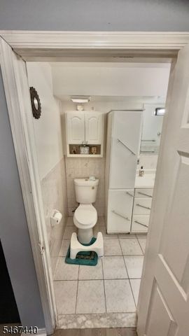 513 Cherry St, Elizabeth City, NJ 07208