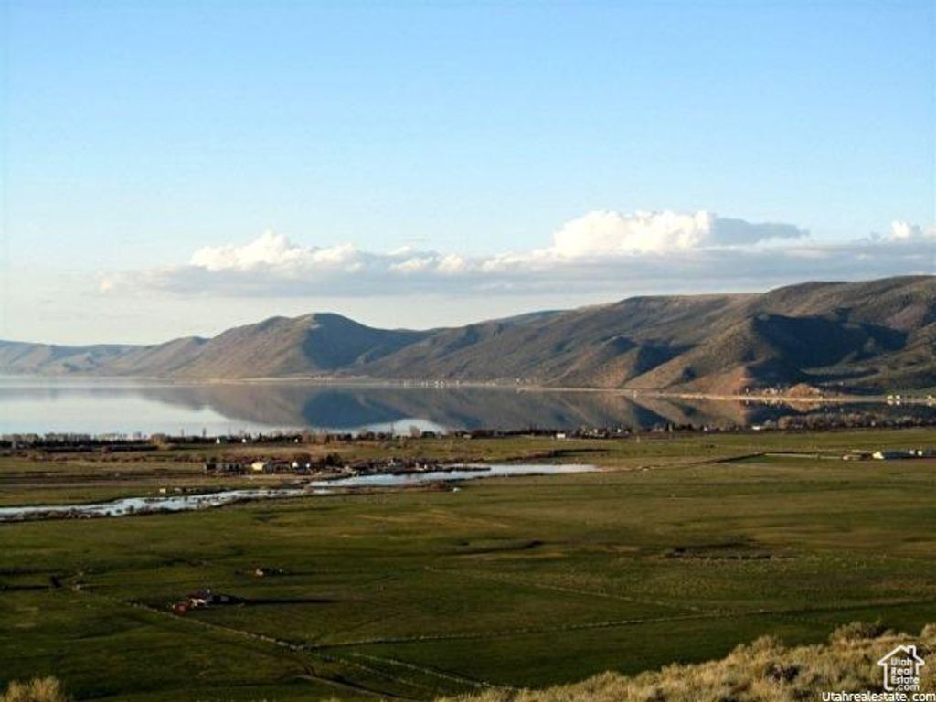 Image 32 of property listing at 155 S LAST CHANCE DR, Laketown, UT 84038