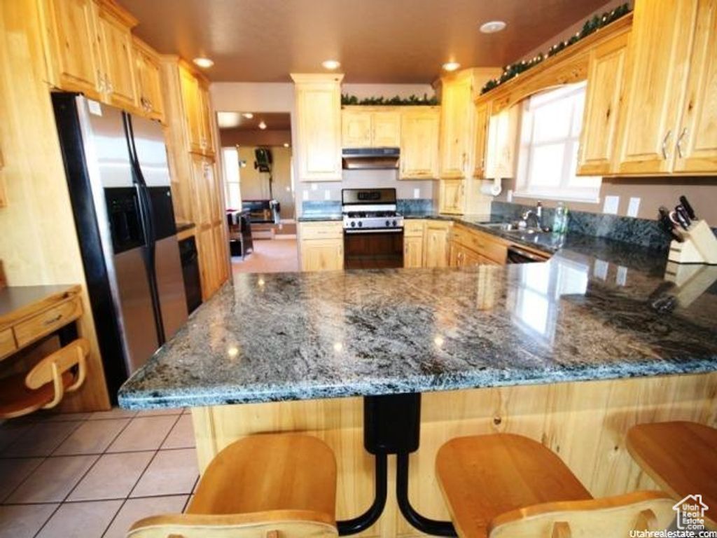 Image 8 of property listing at 155 S LAST CHANCE DR, Laketown, UT 84038