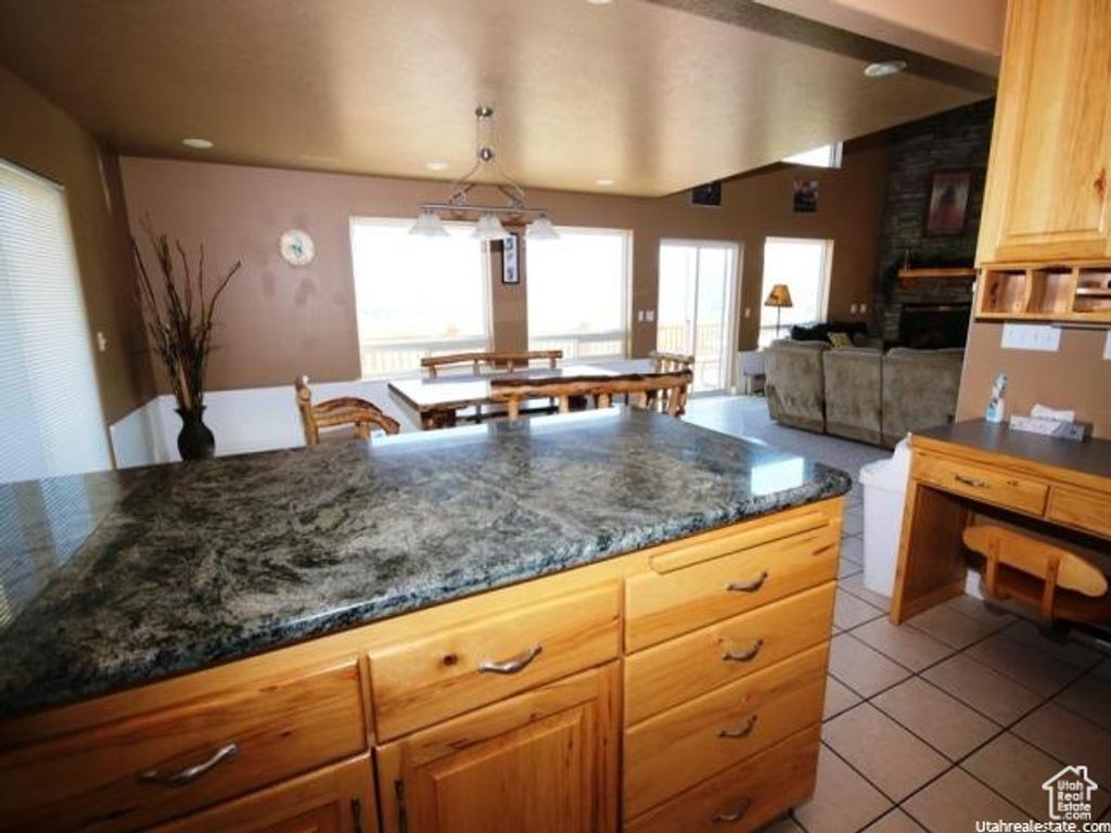Image 9 of property listing at 155 S LAST CHANCE DR, Laketown, UT 84038
