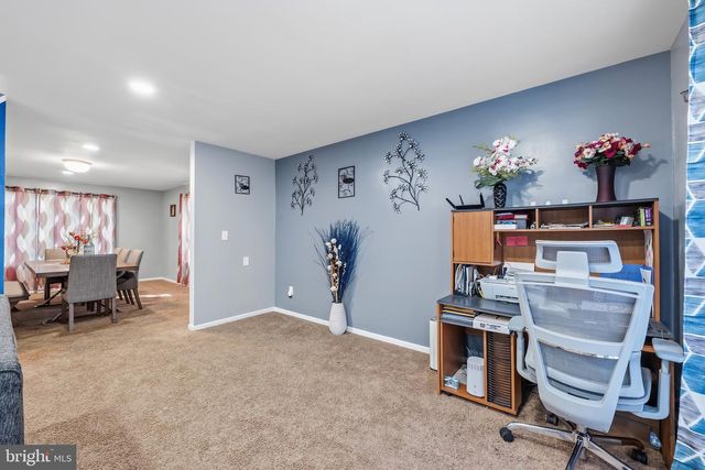 2421 W GREENLEAF ST, Allentown, PA 18104