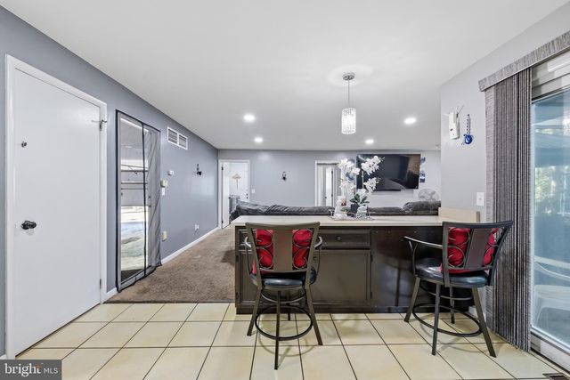 2421 W GREENLEAF ST, Allentown, PA 18104
