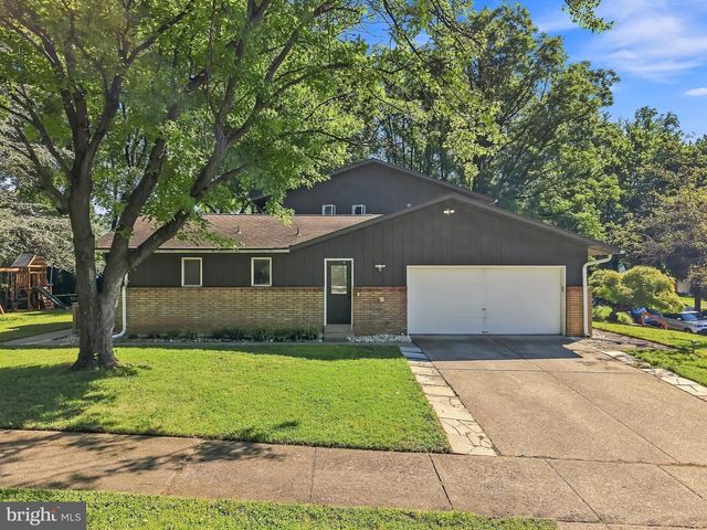 2421 W GREENLEAF ST, Allentown, PA 18104