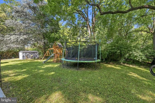 2421 W GREENLEAF ST, Allentown, PA 18104