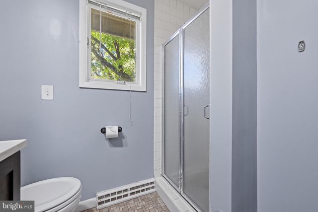 2421 W GREENLEAF ST, Allentown, PA 18104
