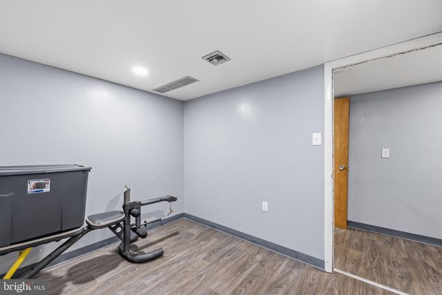 2421 W GREENLEAF ST, Allentown, PA 18104