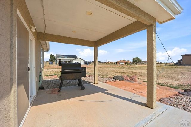 935 E Kirkwood Dr, Pueblo West, CO 81007