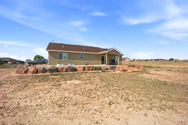 935 E Kirkwood Dr, Pueblo West, CO 81007