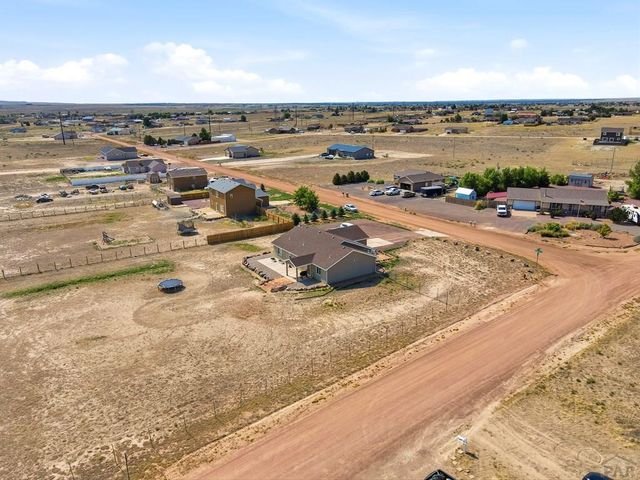 935 E Kirkwood Dr, Pueblo West, CO 81007
