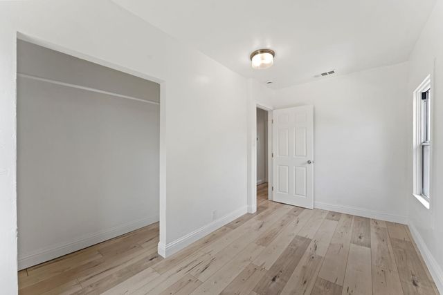4220 33rd St, Sacramento, CA 95820