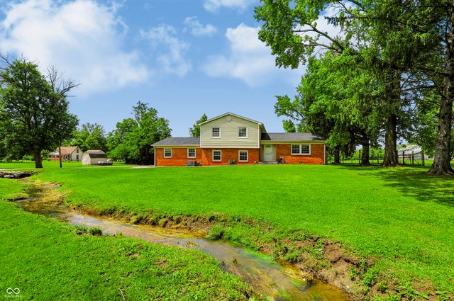 5226 W Southport Road, Indianapolis, IN 46221