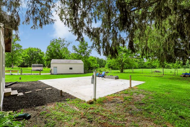 5226 W Southport Road, Indianapolis, IN 46221