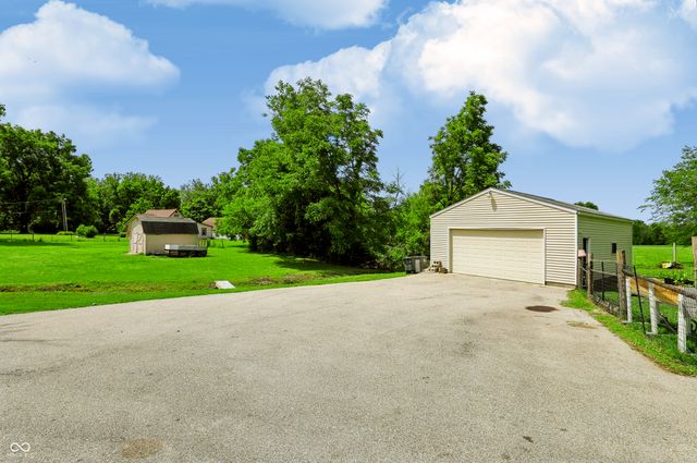 5226 W Southport Road, Indianapolis, IN 46221