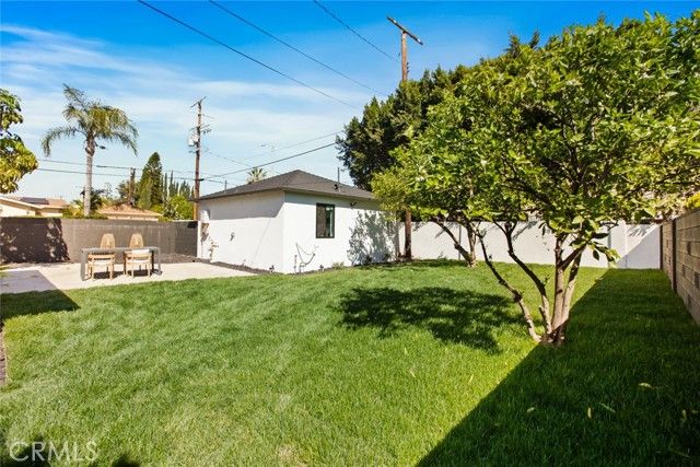 7358 Paso Robles ave, Los Angeles, CA 91406