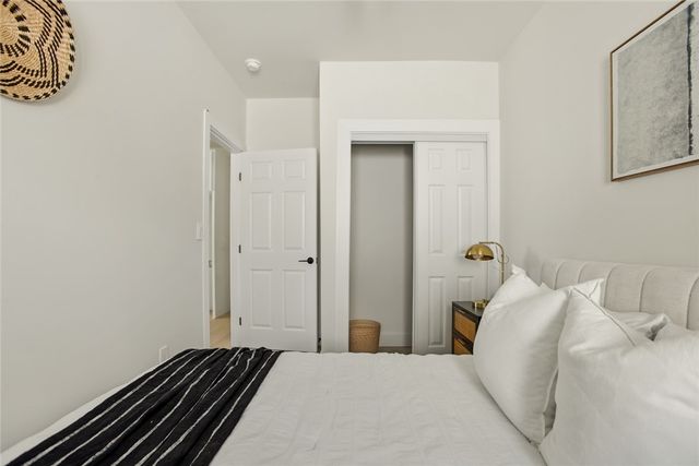 7358 Paso Robles ave, Los Angeles, CA 91406