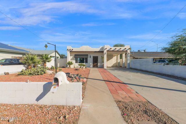 6709 N 51ST Drive, Glendale, AZ 85301